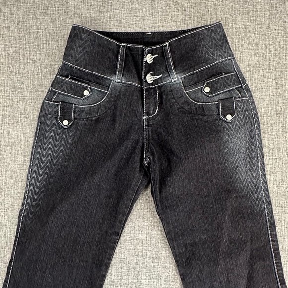 Posesion Butt Lifting Capri Jeans Colombian USA Size 1 Black MSRP $55 - Picture 2 of 16